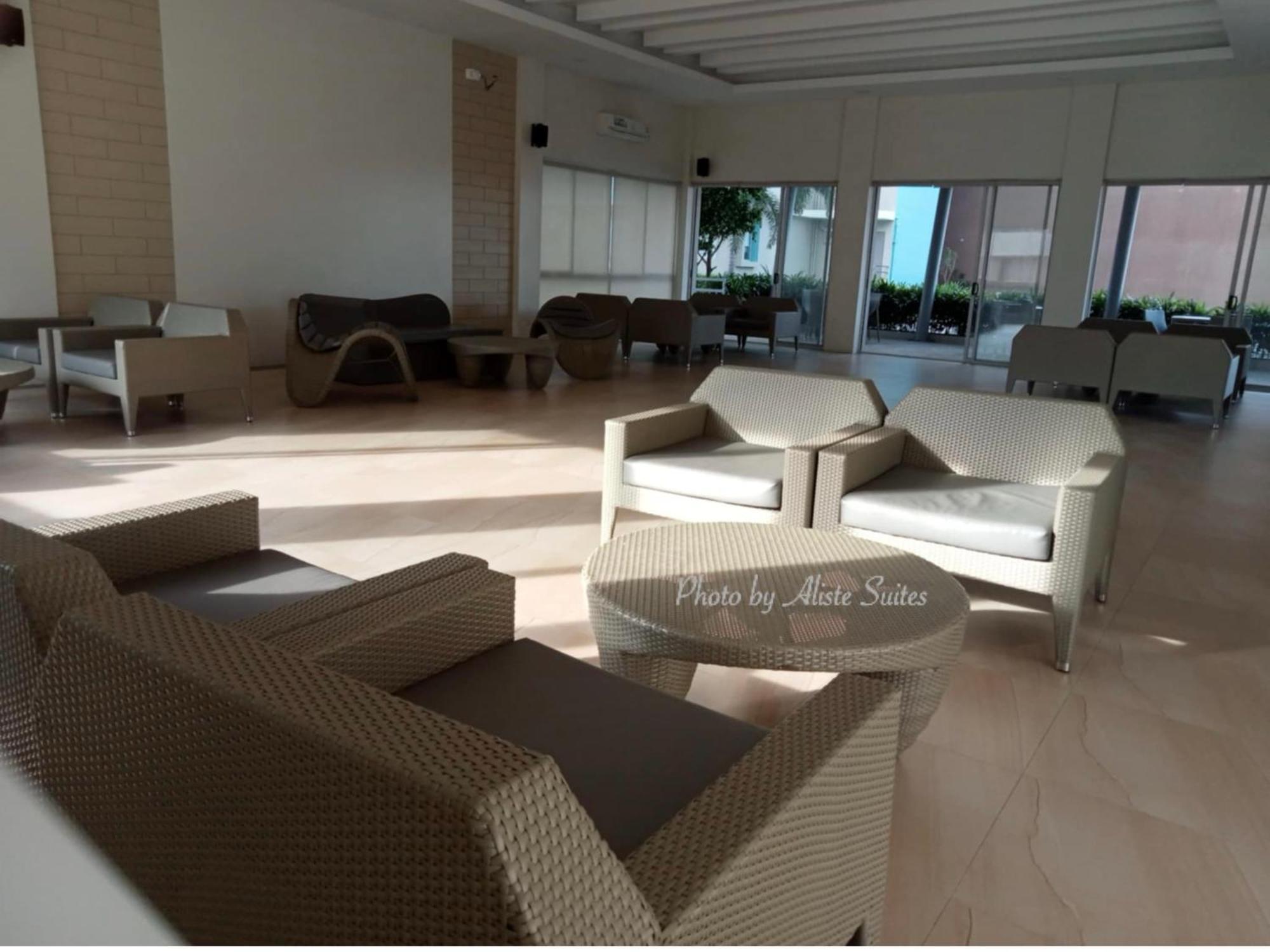 Aliste Suites Marina Spatial Dumaguete City Exterior photo