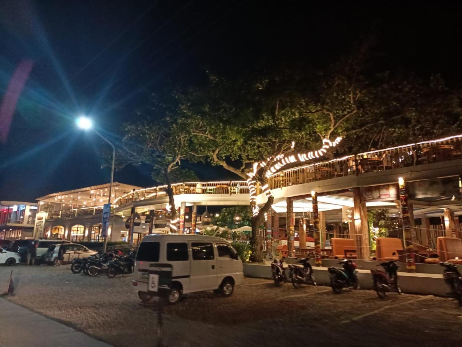 Aliste Suites Marina Spatial Dumaguete City Exterior photo